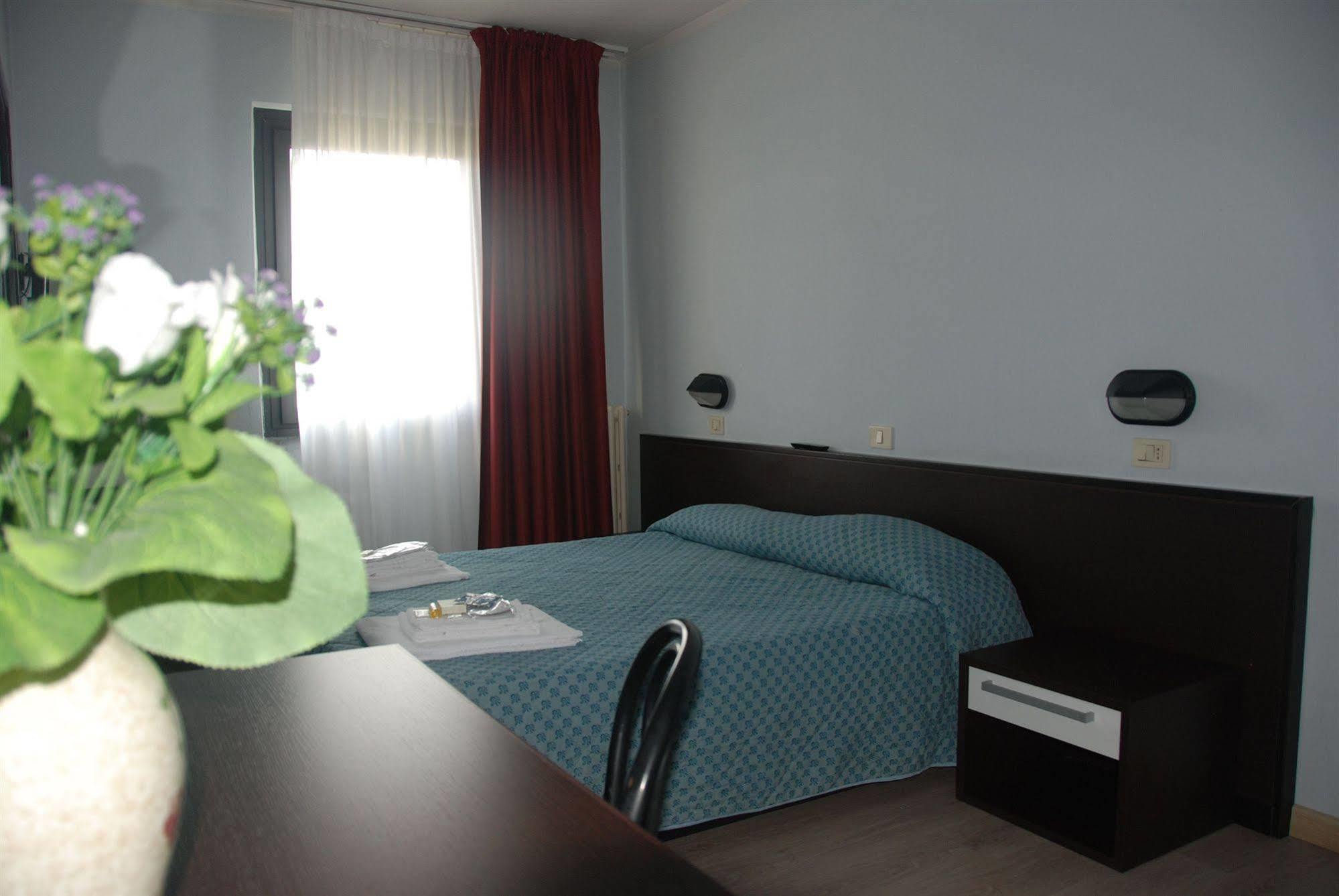 Hotel Olivi Salo Exterior photo